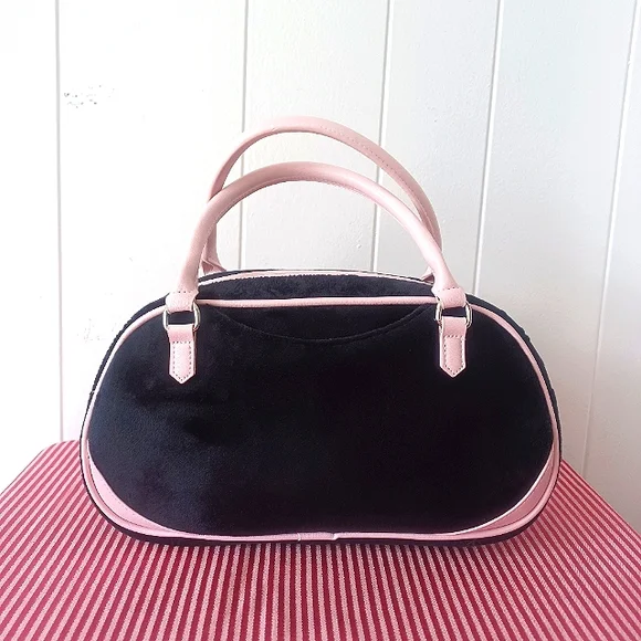 Paris Hilton Purse - Picture 7 of 13